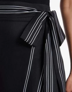 Jetset Tie Sarong - Black -Fashionable Swimwear Store S121 J60939Black 21638 JETS D2 0552